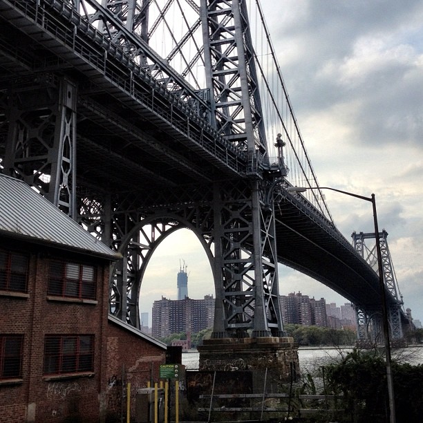 New York City - World Trade Tower - Manhattan Bridge - Brookyln, NY